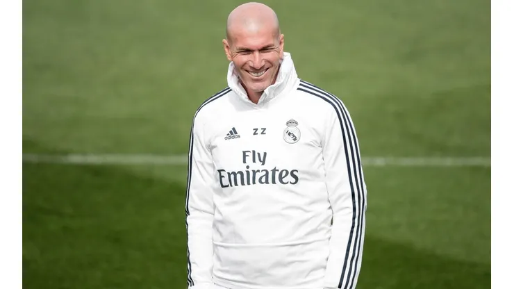 Real Madrid le regalaría a Zidane 500 millones en fichajes