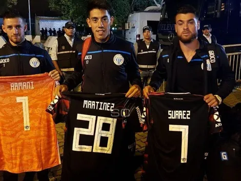 Para guardarla por siempre: los jugadores de Argentino de Merlo cambiaron camisetas con los de River