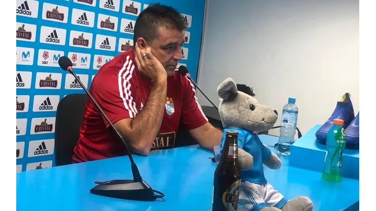 ¡Está convencido! el técnico de Cristal confía en dar la vuelta a las adversidades y clasificar en la Copa Libertadores