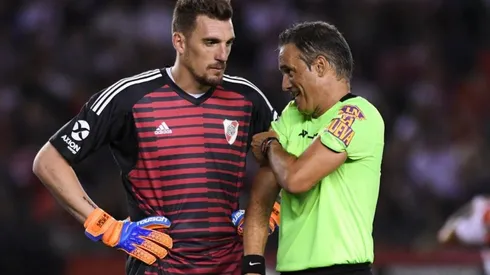 Armani antes de su lesión ante Talleres.