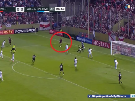 El arquero salió lejos y Borré le pegó sin ángulo para el 1-0 de River