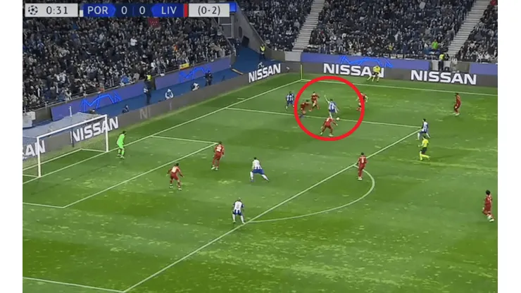 Asustó al Liverpool: 30 segundos y Tecatito Corona casi la clava de un ángulo