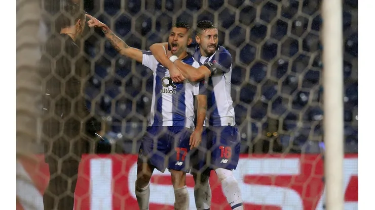 Herrera y Corona buscarán sumarse a la lista de los mexicanos que han jugado Semifinales de Champions.