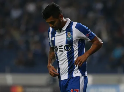 Se lo pierde: Tecatito Corona no se recuperó y no jugará ante Liverpool por la Champions League