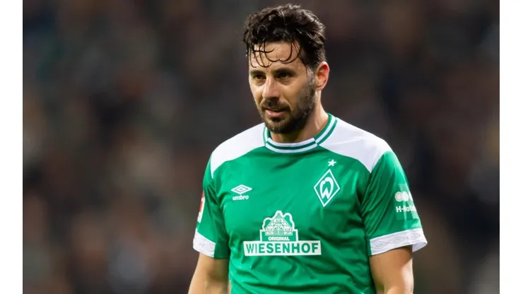 ¡Es oficial! Claudio Pizarro será nueva incorporación del Bayern Munich