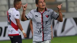 Colón vs Deportivo Municipal por la Copa Sudamericana.