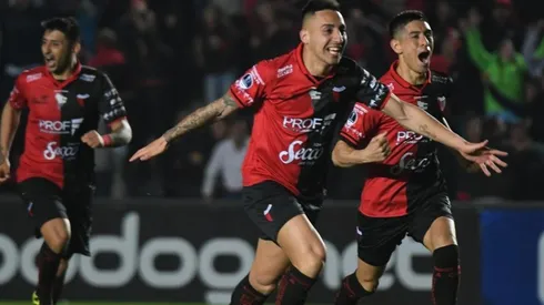 Colón vs Deportivo Municipal por la Copa Sudamericana.