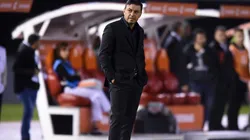 Marcelo Gallardo en el banco de River.