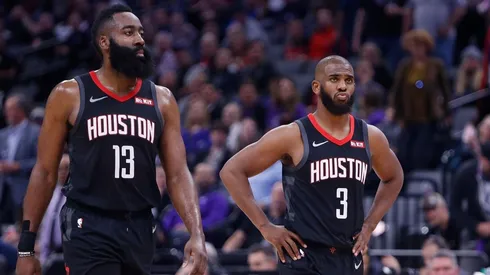 Chris Paul se puso celoso de James Harden y se fue en plena rueda de prensa