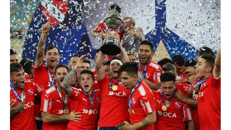 Independiente y uno de sus festejos.