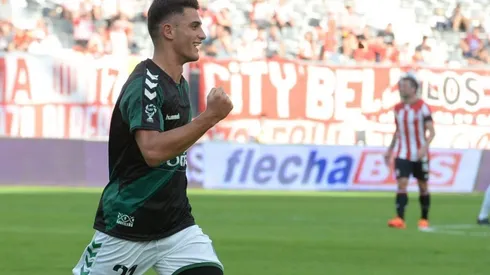 El festejo de Julián Carranza.