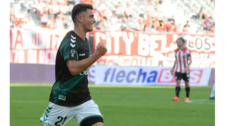 El festejo de Julián Carranza.
