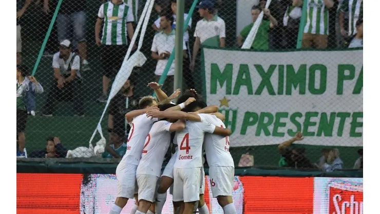Estudiantes vs Banfield por la Copa de la Superliga.