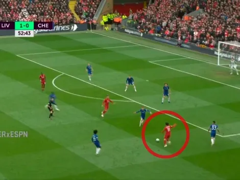 ¡Está loco! Salah la clavó desde 40 metros para que Liverpool noquee al Chelsea en 2'