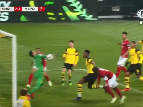 La triple atajada a puro reflejo de Bürki para salvar al Borussia Dortmund