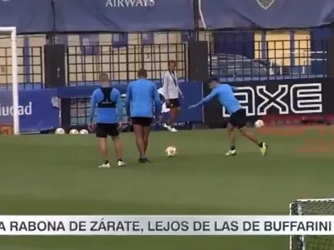 Zárate intentó superar a Buffarini, quiso hacer gol de rabona pero terminó en el piso