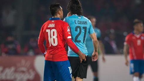 Foto de Edinson Cavani con Jara.