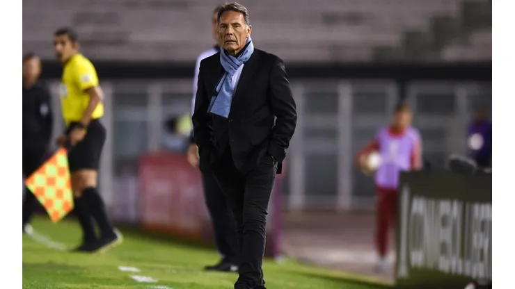 ¡Se quedó en Argentina! Russo no llegó con la delegación de Alianza Lima