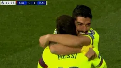 Suárez marcó en Old Trafford de un pase genial de Messi y rompió su maldición