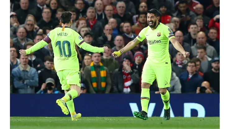 Messi y Suárez festejan el gol que abrió el marcador.