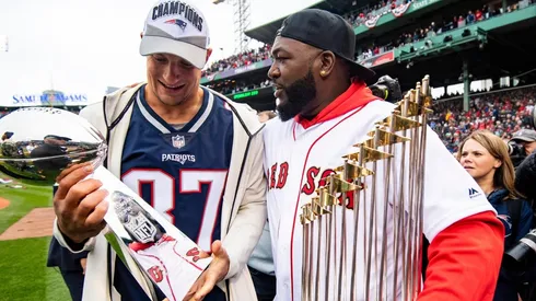 Rob Gronkowski enloqueció al público en ceremonia de campeones de los Medias Rojas