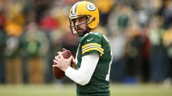 Aaron Rodgers reveló que jugó toda la temporada con una pierna fracturada
