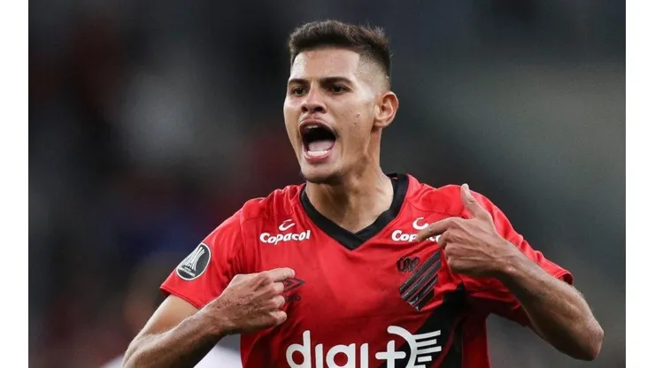 Más líder que nunca: Atlético Paranaense le ganó a Tolima y puso un pie en octavos
