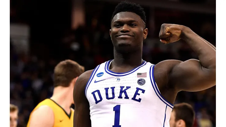 Padre de Lonzo Ball dice que uno de sus hijos es mejor y más fuerte que Zion Williamson