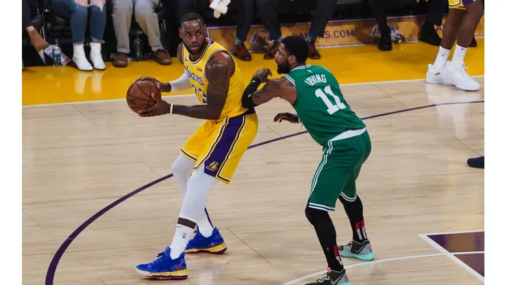 Kyrie Irving le dará una oportunidad a LeBron y los Lakers en verano