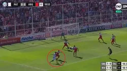 Así se salva uno del descenso: Carabajal metió un gol de locos para Patronato