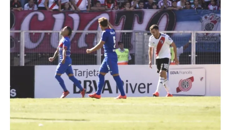 Tigre dio el golpe en el Monumental ante un River alternativo, pero no le alcanzó y se fue a la B