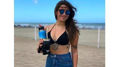 La novia de Ricardo Centurión subió dos fotos antes de dormir...¿sin ropa?