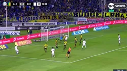El arquero despejó mal, a Zárate le cayó un regalo desde el cielo y Boca puso el 1-0