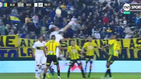Que Andrada ni se resfríe: Marcos Díaz casi se hace un gol en contra en su debut