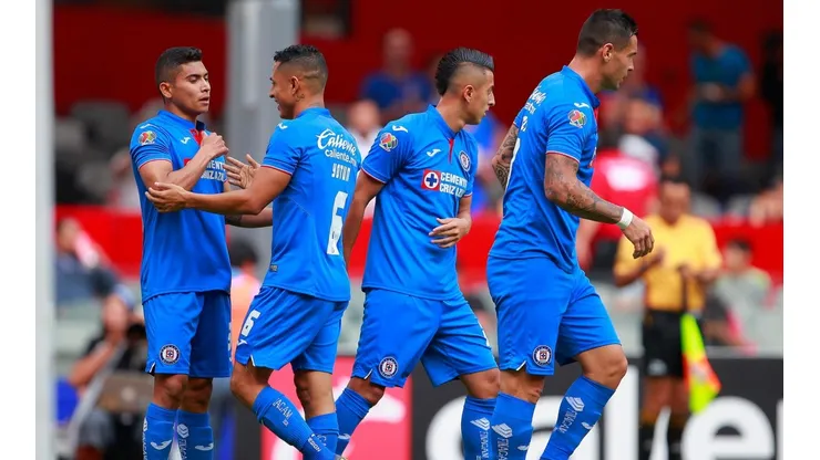 Cruz Azul aplastó a Querétaro y sigue en plena levantada