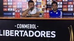 Claudio Vivas reconoció que es el máximo responsable de la derrota de Cristal en la Libertadores