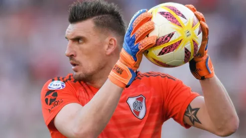 El representante de Armani se refirió a sus opciones en el mercado