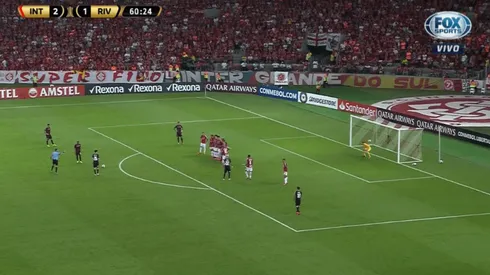 A lo Quintero: De la Cruz se tuvo fe y clavó un golazo de tiro libre