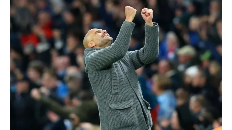 Un paso más hacia la Premier: Manchester City ganó fácil y le tiró la presión al Liverpool