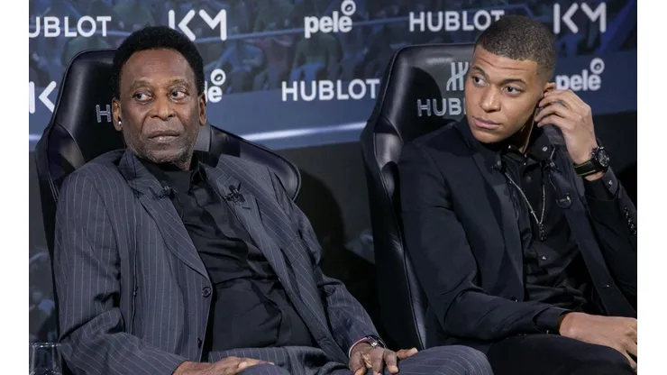 Pelé debió ser hospitalizado de urgencia en París