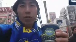 Volvió el hincha japonés para saludar a Boca por su cumpleaños y dedicar una canción a River