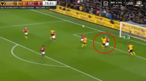 Foto de Raúl JIménez y el centro.