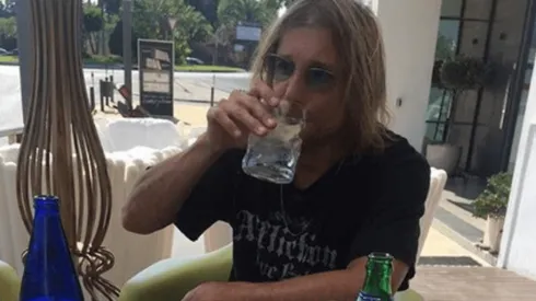 Claudio Caniggia salió a comer y se encontró a una imitadora de su hija Charlotte