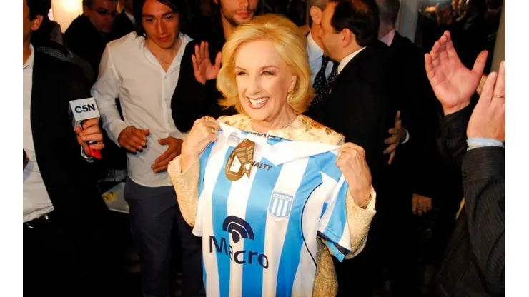 No podía faltar: hasta Mirtha Legrand festejó el título de Racing