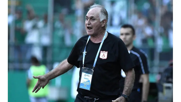 El técnico de América de Cali.
