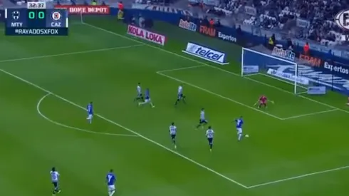 Brillante lo del arquero de Monterrey.