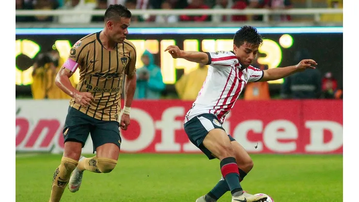 ¡Oficial! Los 11 de Pumas y de Chivas en CU