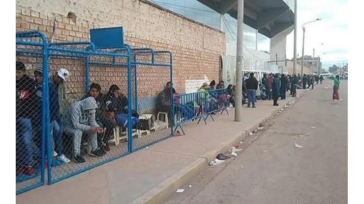 A estadio lleno: los hinchas de Binacional coparon el estadio para recibir a Universitario