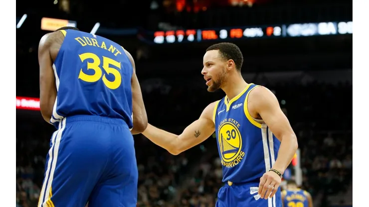 Polémica: Curry, Durant y los Warriors se sienten robados por los árbitros
