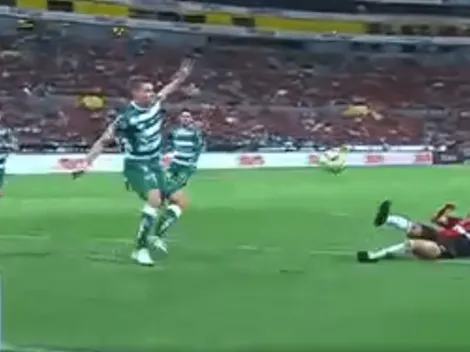No se puede entender cómo Santos falló este gol